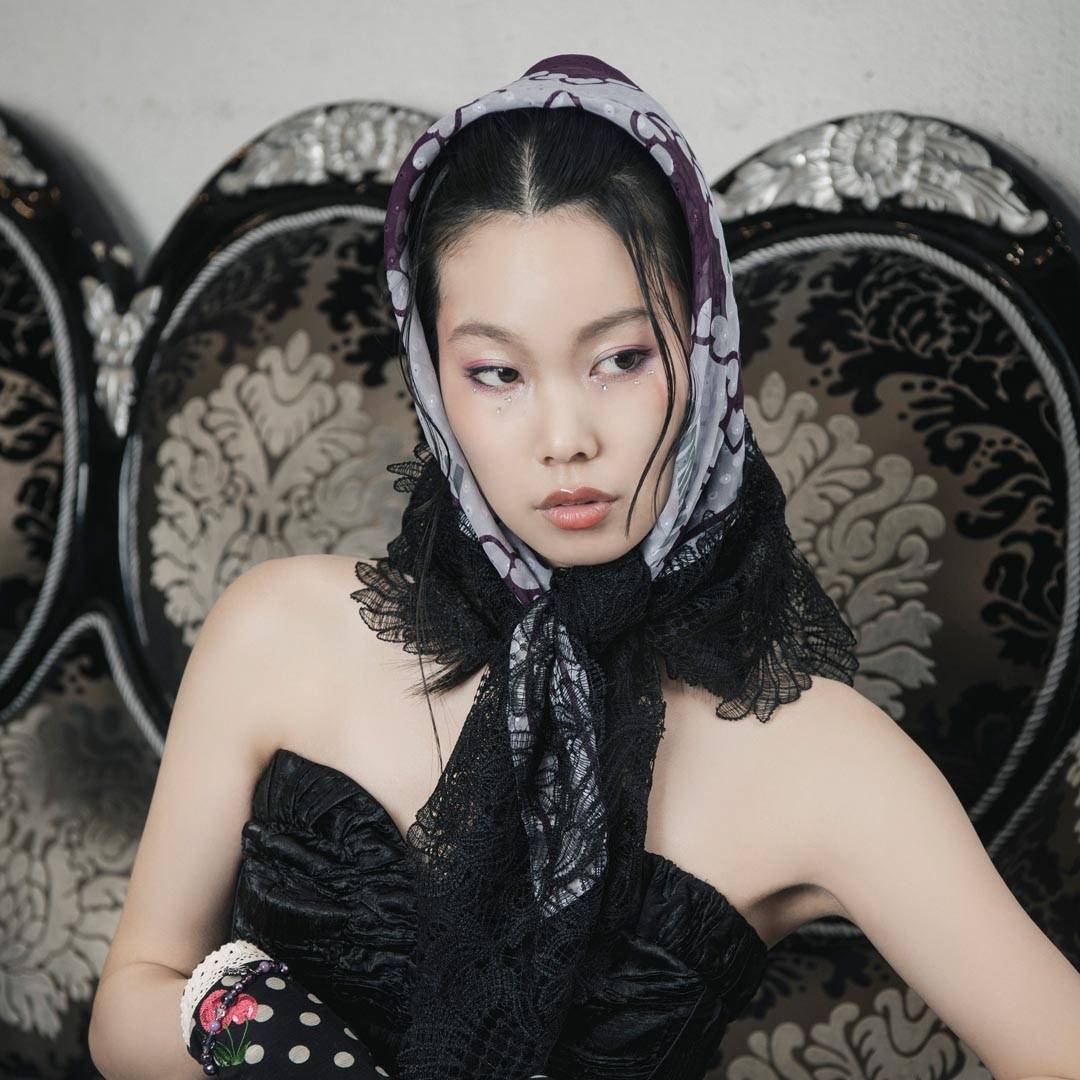 ANNA SUI UV ITEM